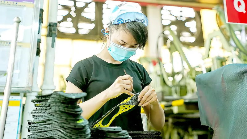 Doanh nghiệp tăng tốc phục hồi sản xuất - kinh doanh