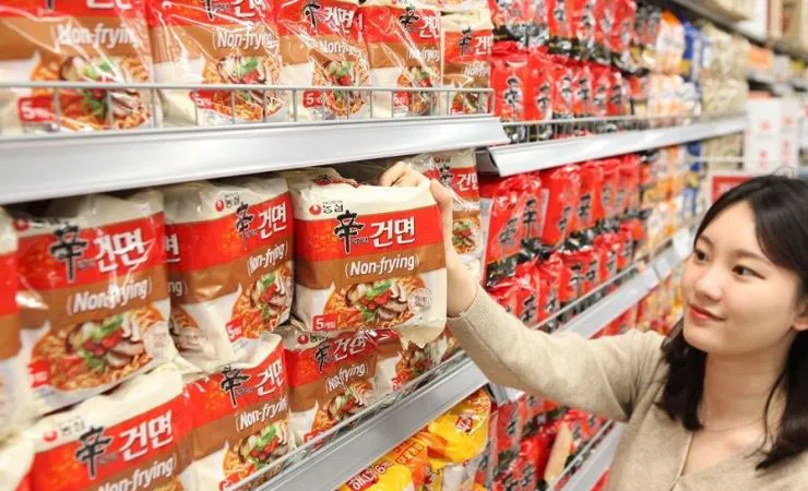Xuất khẩu mì ăn liền của Hàn Quốc đạt kỷ lục 