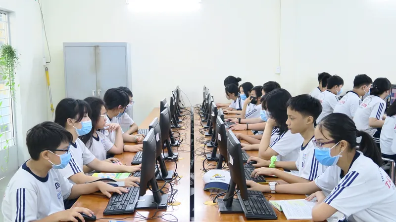 Dạy học trực tiếp tại trường: Không gây áp lực, quá tải đối với học sinh