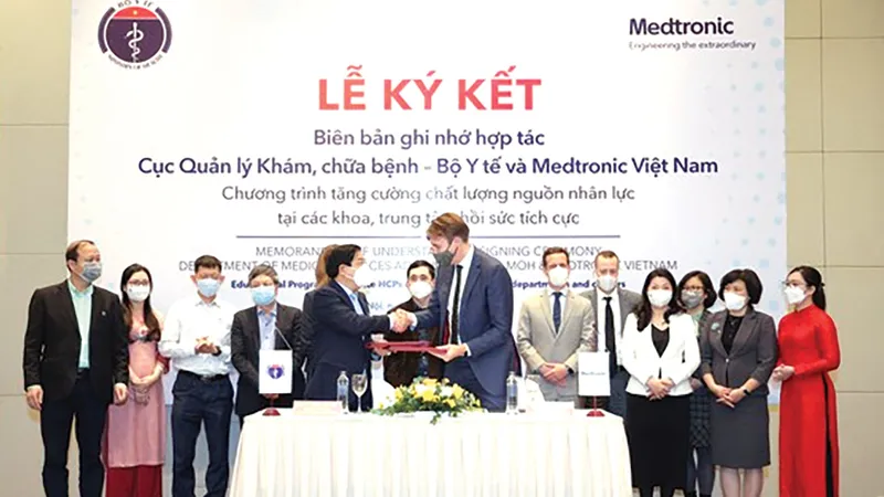 Medtronic Việt Nam và Bộ Y tế hợp tác tăng cường chất lượng nguồn nhân lực y tế chống Covid-19