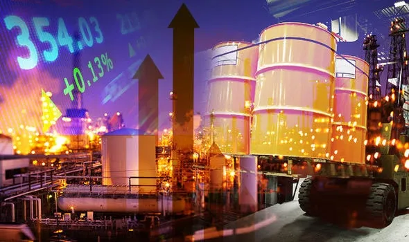 Giá dầu thế giới giảm xuống dưới ngưỡng 100 USD/thùng lần đầu tiên trong 3 tuần