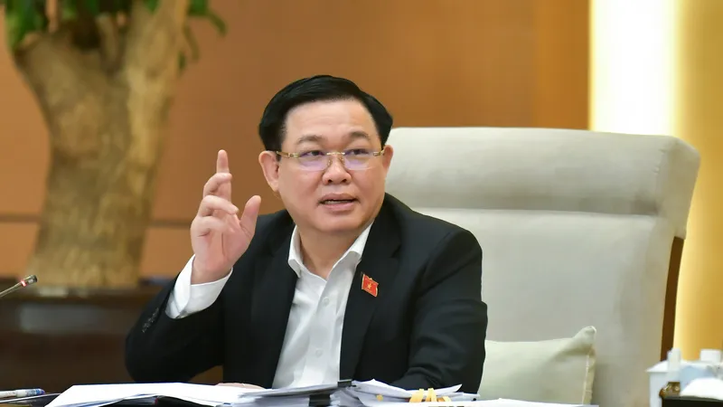 Chủ tịch Quốc hội Vương Đình Huệ cho ý kiến tại cuộc họp. Ảnh: QUOCHOI.VN