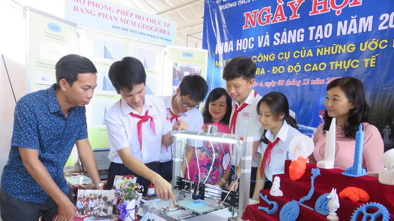 Giúp trẻ bớt nghiện game và mạng xã hội