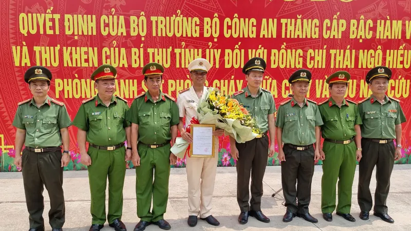 Đại úy Thái Ngô Hiếu tại lễ công bố quyết định thăng quân hàm do Công an tỉnh Đồng Nai tổ chức