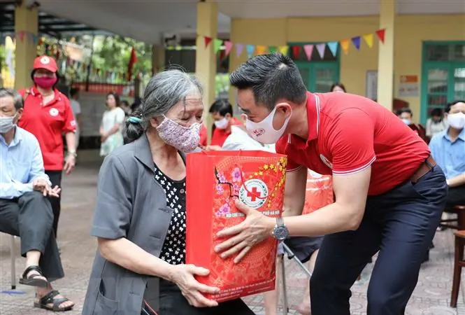 Quan tâm chăm lo người dân gặp khó khăn do dịch Covid-19