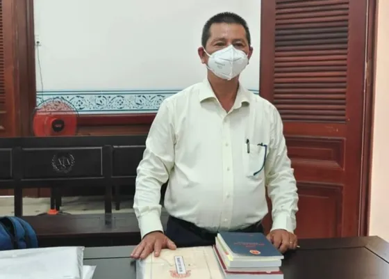 Ông Trương Minh Nhật dành thời gian theo đuổi vụ kiện đến cùng. Ảnh: NVCC