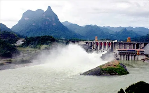 Thủy điện Tuyên Quang xả lũ