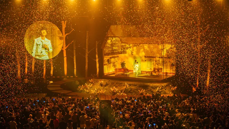 Sân khấu Yên Concert độc đáo của Hoàng Dũng