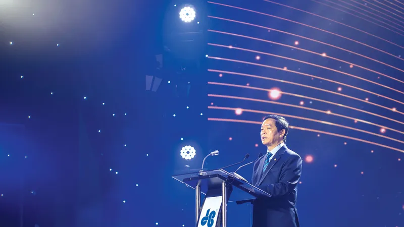 Ông Lê Viết Hải-Chủ tịch HĐQT Tập đoàn Xây dựng Hòa Bình phát biểu khai mạc buổi lễ