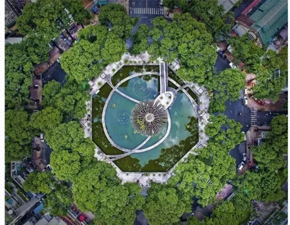 Tiếp tục chỉnh trang Hồ Con Rùa
