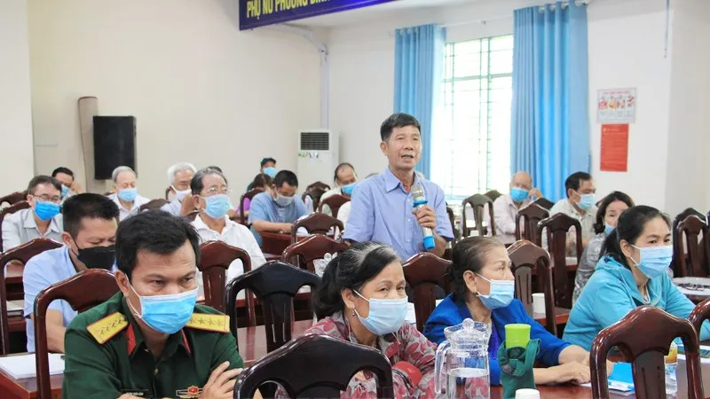 Cử tri đề nghị có đường dây nóng tiếp nhận phản ánh về tham nhũng