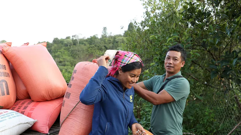 Anh Lý Ná Na, Bí thư Chi bộ bản Tá Miếu, người đi đầu trong mọi phong trào ở địa phương. Ảnh: QUANG PHÚC