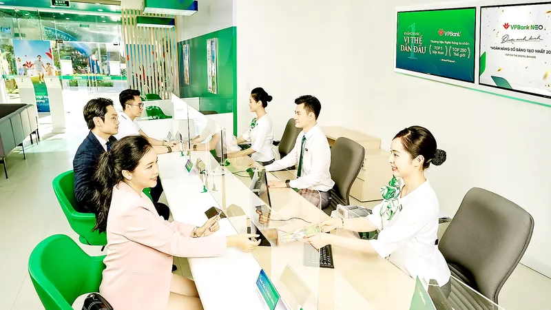 Dồi dào vốn tín dụng cuối năm