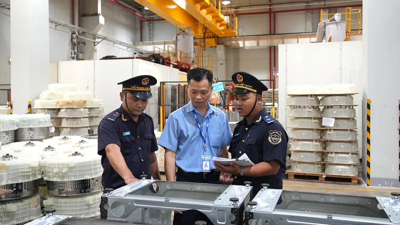 Tạo không gian và động lực mới cho tăng trưởng kinh tế