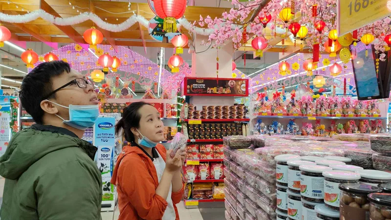 Bánh kẹo tết vào mùa