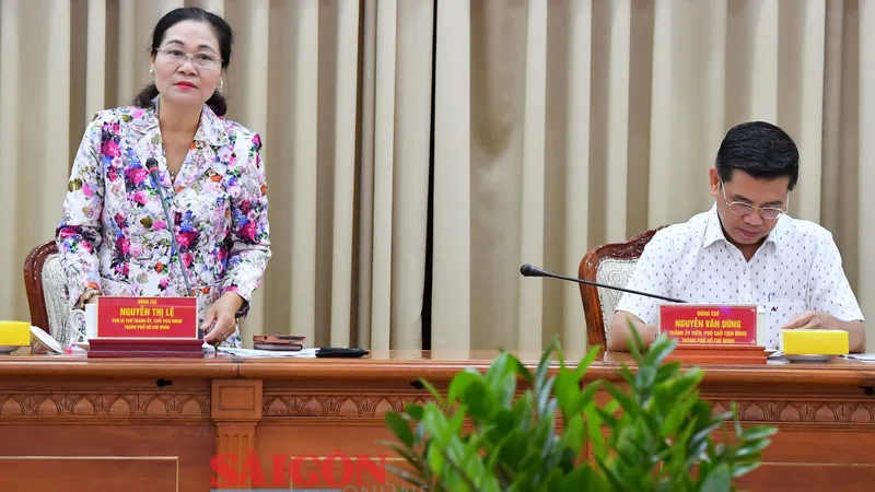 Chủ tịch HĐND TPHCM Nguyễn Thị Lệ phát biểu về giám sát đầu tư công. Ảnh: VIỆT DŨNG