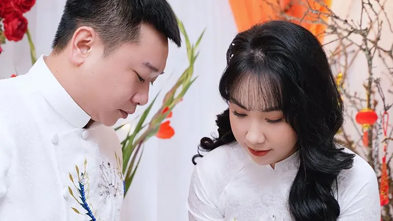 Bạn trẻ Nguyễn Thị Thanh Mai và chồng trong đám cưới. Ảnh: NVCC