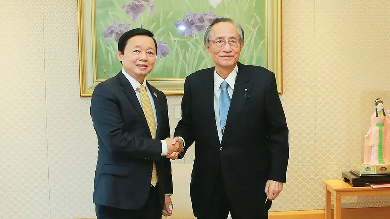 Phó Thủ tướng Trần Hồng Hà hội kiến Chủ tịch Hạ viện Nhật Bản Hiroyuki Hosoda. Ảnh: TTXVN