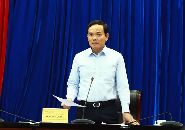 Phó Thủ tướng Trần Lưu Quang họp rà soát, tháo gỡ khó khăn, vướng mắc và thúc đẩy các dự án đầu tư FDI, ODA tại 5 tỉnh Đông Nam Bộ - Ảnh: VGP 