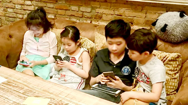 Bắt nạt trực tuyến: Nỗi lo cho giới trẻ