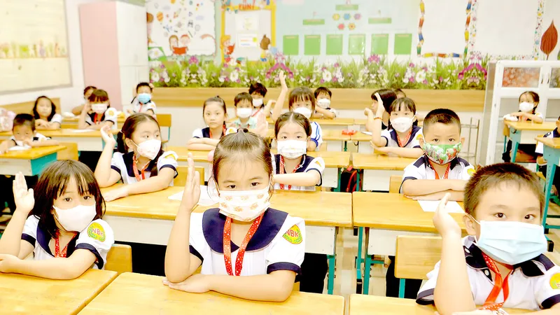 Học sinh lớp 1 Trường Tiểu học Nguyễn Bỉnh Khiêm, quận 1, TPHCM năm học 2022-2023. Ảnh: CAO THĂNG