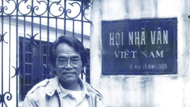 Nhà văn Hoàng Phủ Ngọc Tường. Ảnh: Gia đình cung cấp 
