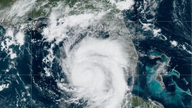 Mỹ ban bố tình trạng khẩn cấp y tế công tại Florida do bão Idalia