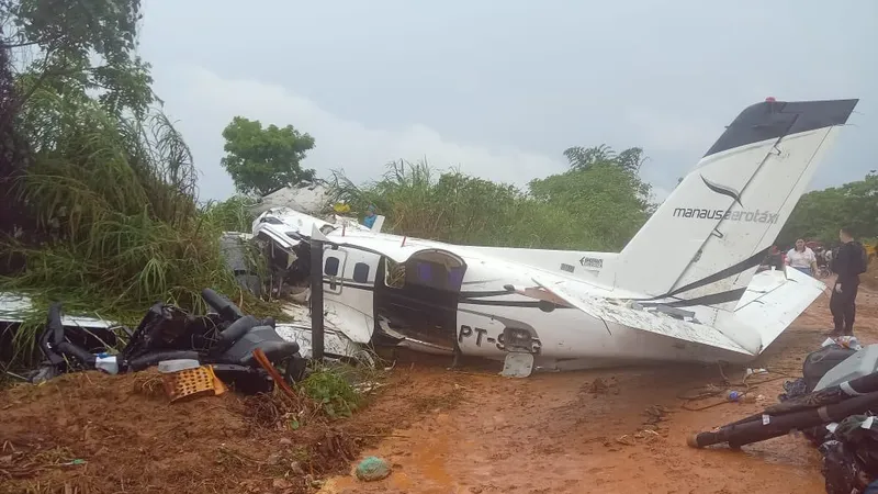 Hình ảnh được cho là chụp từ hiện trường vụ rơi máy bay tại Brazil. Nguồn: X@FL360AERO