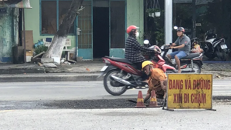 Người vá đường miễn phí