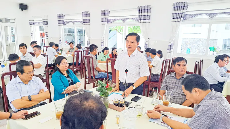 Đồng hành, sẻ chia khó khăn cùng doanh nghiệp