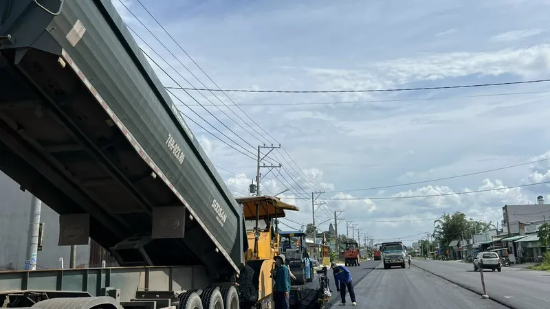 Đường ĐT 787B qua địa bàn thị xã Trảng Bàng (Tây Ninh) đang được hoàn thiện