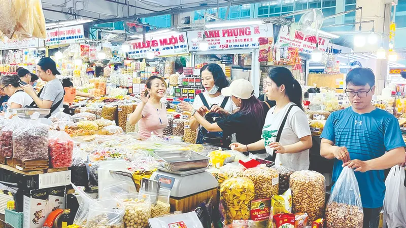 Sức mua hàng hóa: Trông chờ cú hích cuối năm