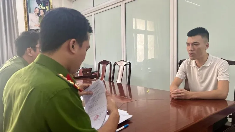 Công an làm việc với đối tượng Trung Anh