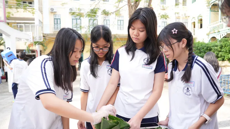 Lan tỏa giá trị nhân văn qua hội xuân