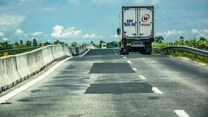 Đẩy nhanh tiến độ để khởi công dự án nâng cấp tuyến Lộ Tẻ - Rạch Sỏi trước 30-4
