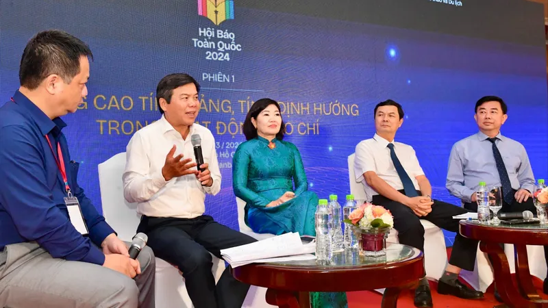Có hay không việc “đồng phục thông tin” trong hoạt động báo chí?