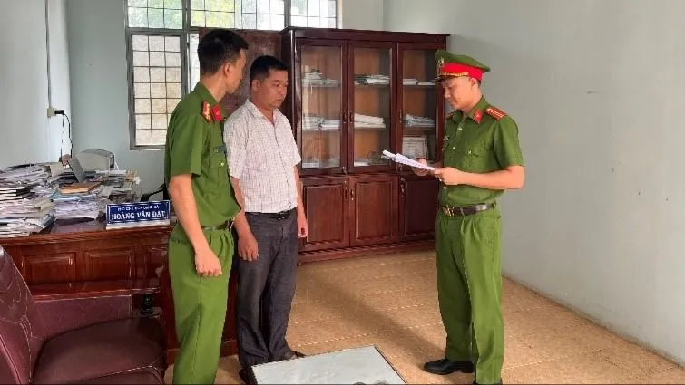 Kon Tum: Bắt giám đốc văn phòng đăng ký đất và phó chủ tịch xã liên quan sai phạm đất đai