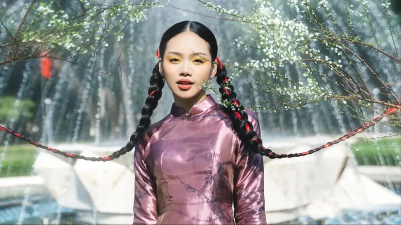 Ca sĩ trẻ Giana