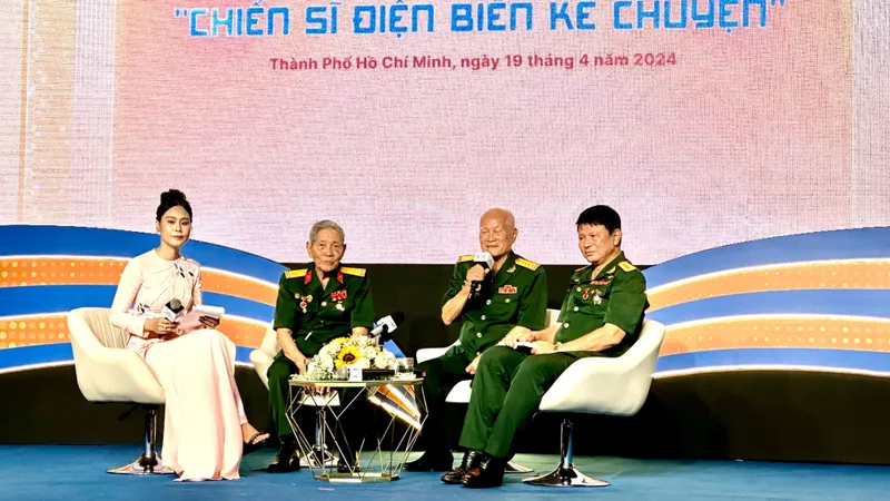 Lắng nghe chiến sĩ Điện Biên kể chuyện tại Ngày Sách và Văn hóa đọc Việt Nam năm 2024