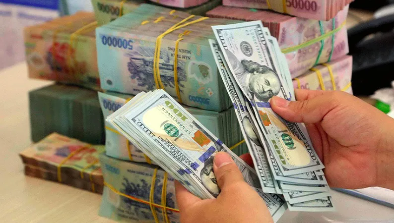 Giá USD tại ngân hàng tăng 4,3% so với đầu năm 2024