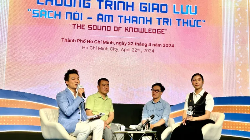 Tiếp nhận tri thức từ sách nói