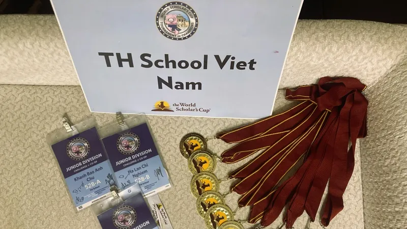 Nhỏ tuổi nhất bảng, học sinh Việt Nam vẫn xuất sắc giành Huy chương vàng Tranh biện thế giới