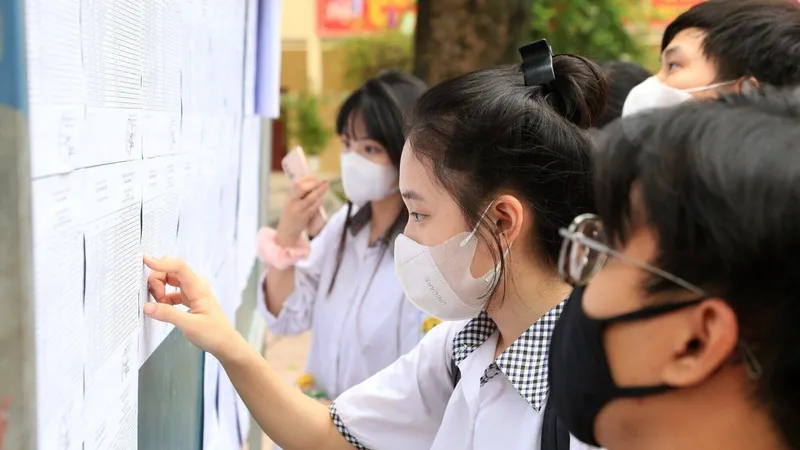 Nhiều trường đại học công bố điểm trúng tuyển