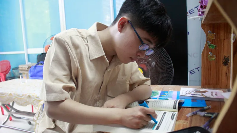 Bí quyết học tập của thí sinh có điểm xét tuyển đại học khối C 29,5 cao nhất tỉnh Quảng Ngãi