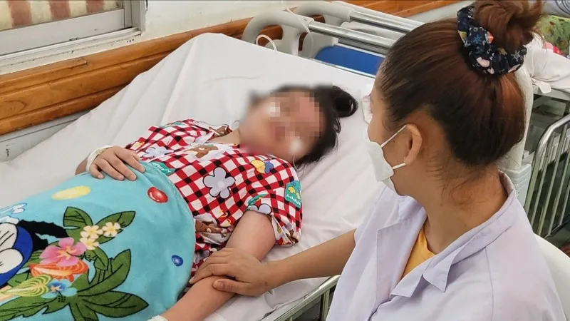 TPHCM: Số ca mắc sốt xuất huyết tăng, bệnh tay chân miệng giảm nhẹ
