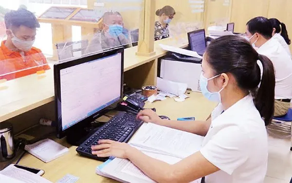 Đổi mới, hoàn thiện cơ chế quản lý cán bộ, công chức