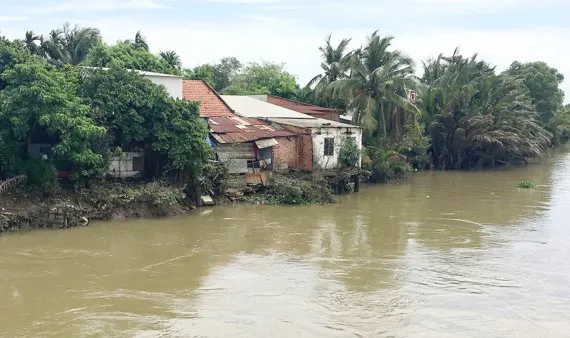Sạt lở tại khu vực cầu Rạch Đĩa quận 2 
