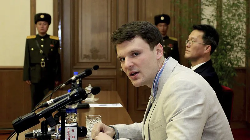 Otto Warmbier xuất hiện trước báo giới ở Bình Nhưỡng, CHDCND Triều Tiên, ngày 29-2-2016. Ảnh: AP