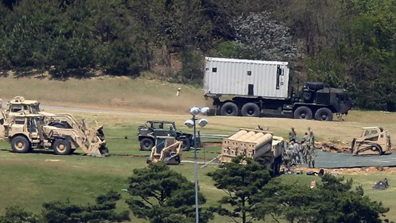 Triển khai THAAD tại Hàn Quốc. Nguồn: The Japan Times