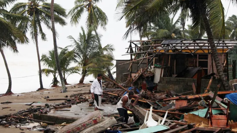 Siêu bão Irma tiếp tục gây nhiều thiệt hại, xuất hiện thêm bão ở Caribbean